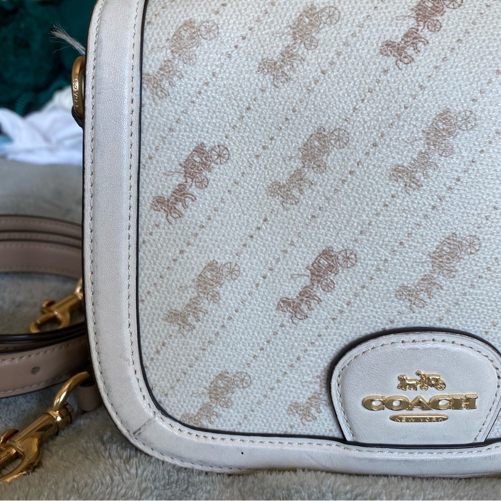 Coach Horse and Carriage crossbody bag- missing tag - Picture 5 of 10